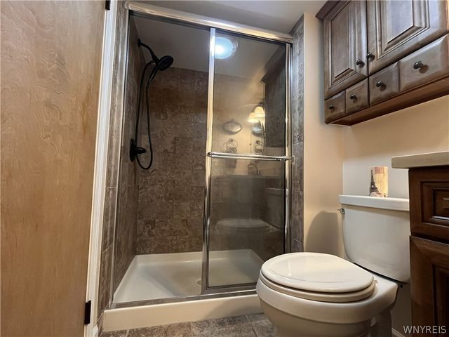 16 Parker Drive, Pittsford, NY 14534