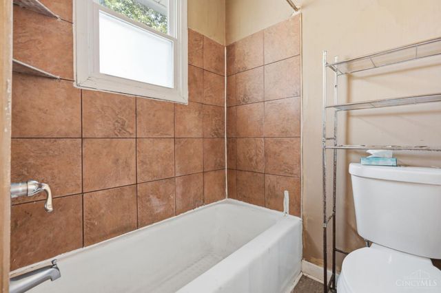 1530 Kinney Avenue, Mt Healthy, OH 45231