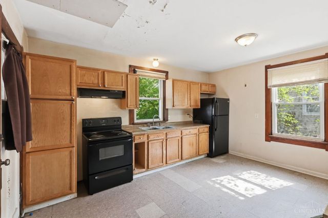 1530 Kinney Avenue, Mt Healthy, OH 45231