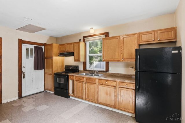 1530 Kinney Avenue, Mt Healthy, OH 45231