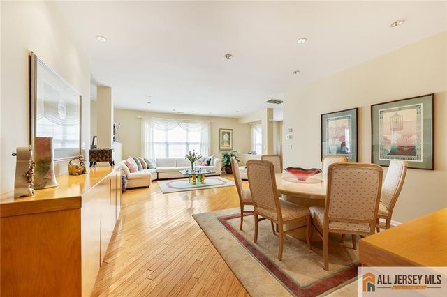 25 Missy Lane 25, Monroe, NJ 08831