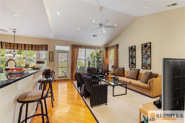 25 Missy Lane 25, Monroe, NJ 08831