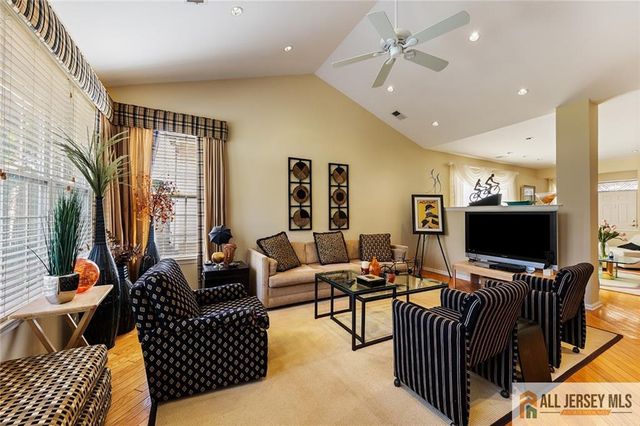 25 Missy Lane 25, Monroe, NJ 08831