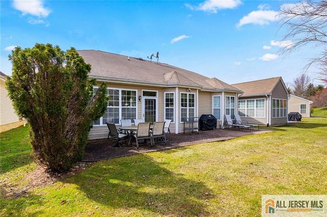 25 Missy Lane 25, Monroe, NJ 08831