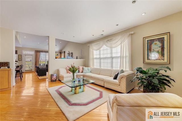 25 Missy Lane 25, Monroe, NJ 08831