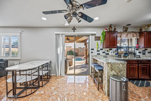 1759 E OAKLAND Street, Gilbert, AZ 85295