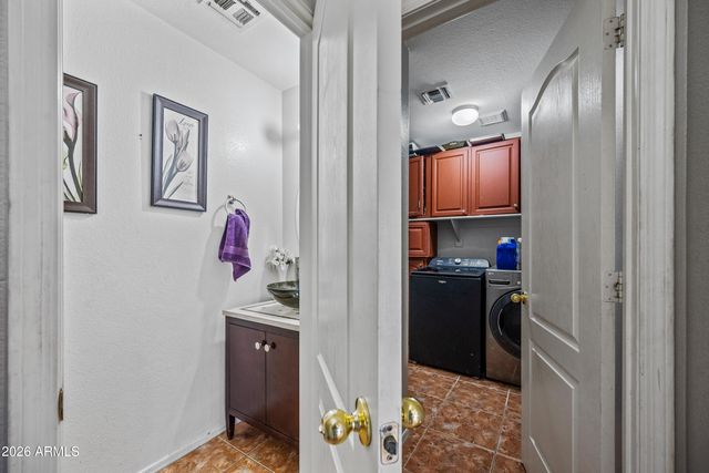 1759 E OAKLAND Street, Gilbert, AZ 85295