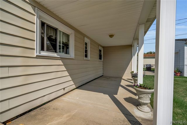 90 Nicholas Drive North, Tonawanda, NY 14150