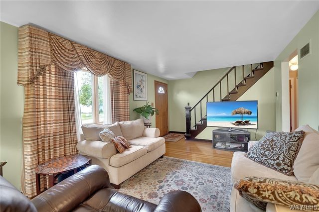 90 Nicholas Drive North, Tonawanda, NY 14150