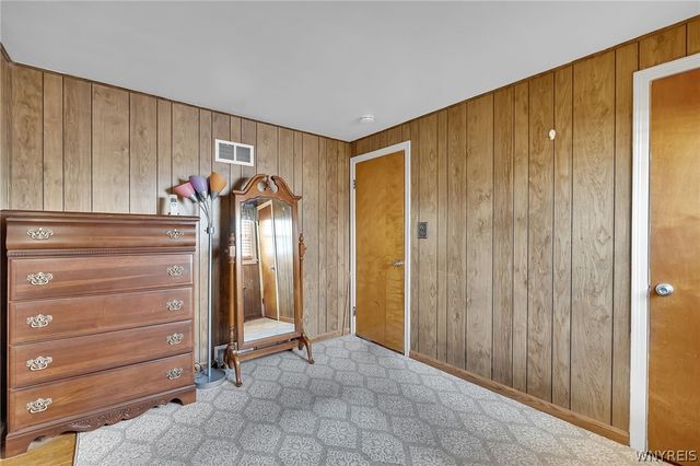 90 Nicholas Drive North, Tonawanda, NY 14150