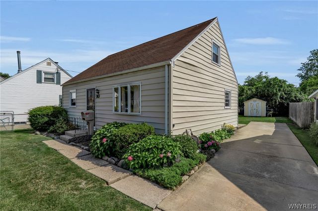 90 Nicholas Drive North, Tonawanda, NY 14150