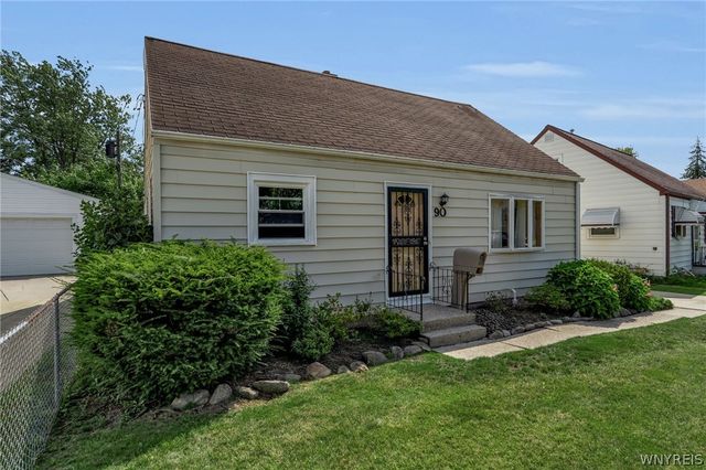 90 Nicholas Drive North, Tonawanda, NY 14150