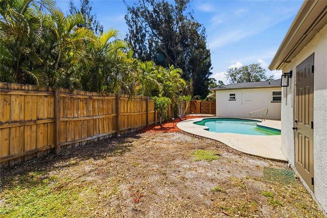 4001 ARKANSAS AVENUE NE, St Petersburg, FL 33703