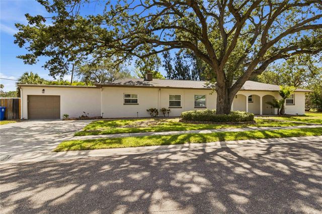 4001 ARKANSAS AVENUE NE, St Petersburg, FL 33703