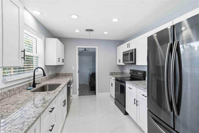 4001 ARKANSAS AVENUE NE, St Petersburg, FL 33703