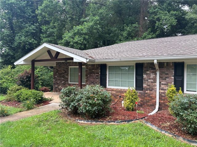 152 Fields Landing Drive, Canton, GA 30114