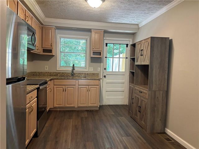 152 Fields Landing Drive, Canton, GA 30114