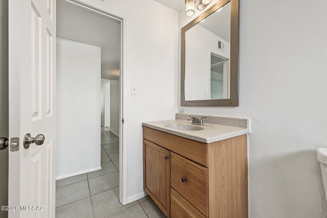 8126 E Baker Drive, Tucson, AZ 85710