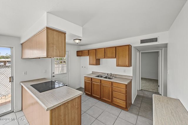 8126 E Baker Drive, Tucson, AZ 85710
