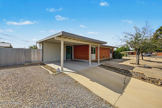 8126 E Baker Drive, Tucson, AZ 85710
