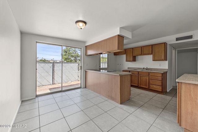 8126 E Baker Drive, Tucson, AZ 85710