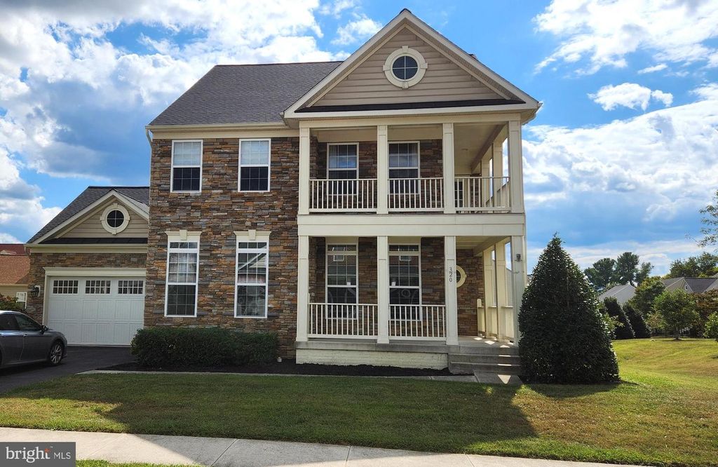 320 HOPKINS DR, Boyce, VA 22620