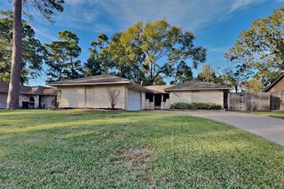 2311 Whispering Winds Lane, Houston, TX 77339