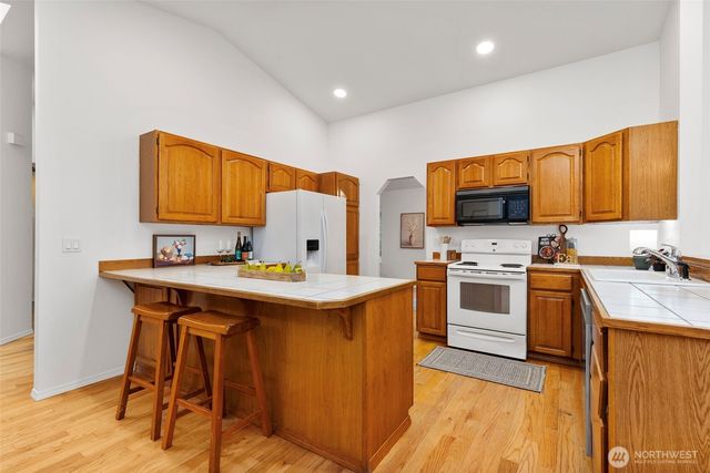 17653 NE Noll Road, Poulsbo, WA 98370