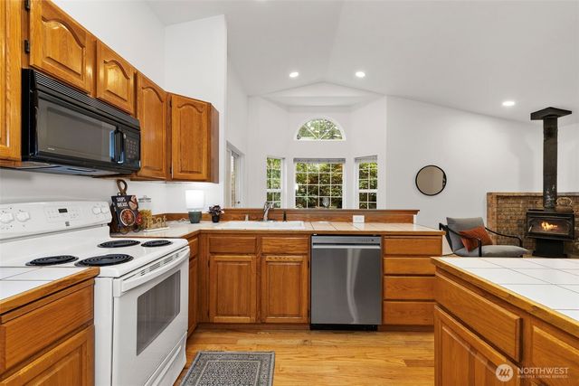17653 NE Noll Road, Poulsbo, WA 98370