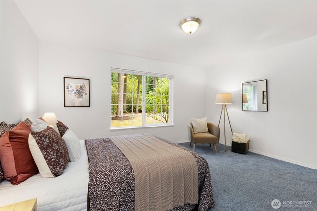 17653 NE Noll Road, Poulsbo, WA 98370