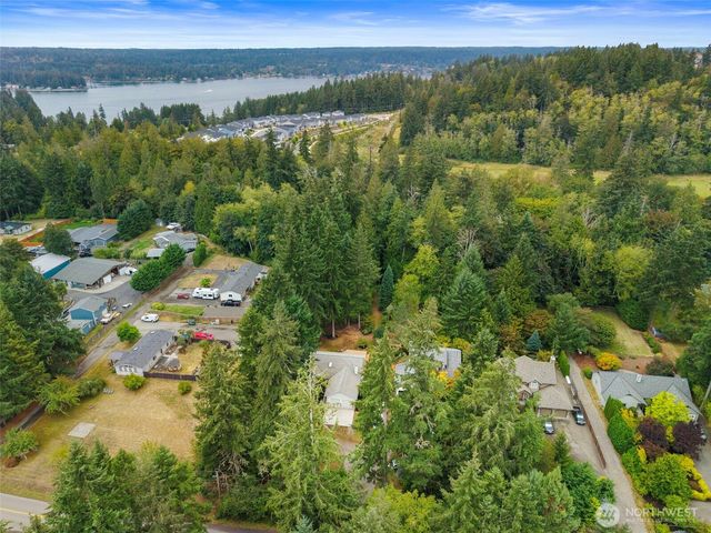 17653 NE Noll Road, Poulsbo, WA 98370