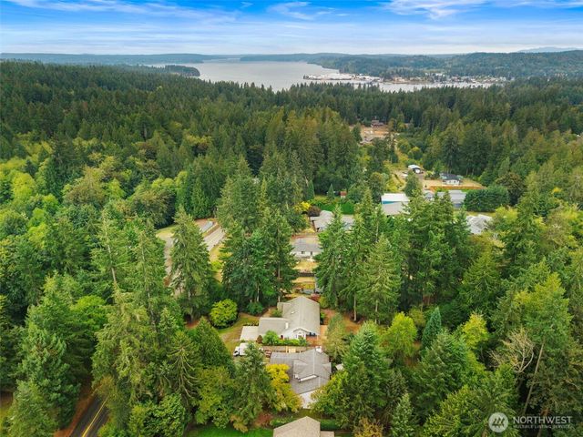 17653 NE Noll Road, Poulsbo, WA 98370