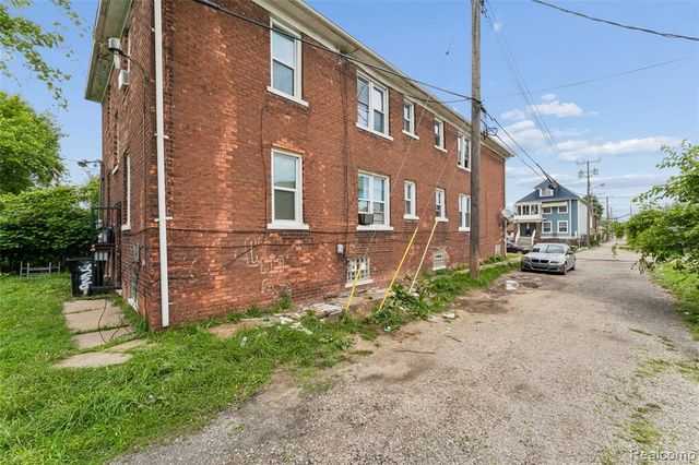 7225 American Street, Detroit, MI 48210