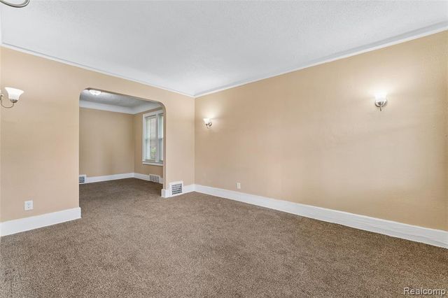 7225 American Street, Detroit, MI 48210