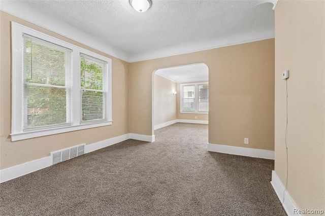 7225 American Street, Detroit, MI 48210