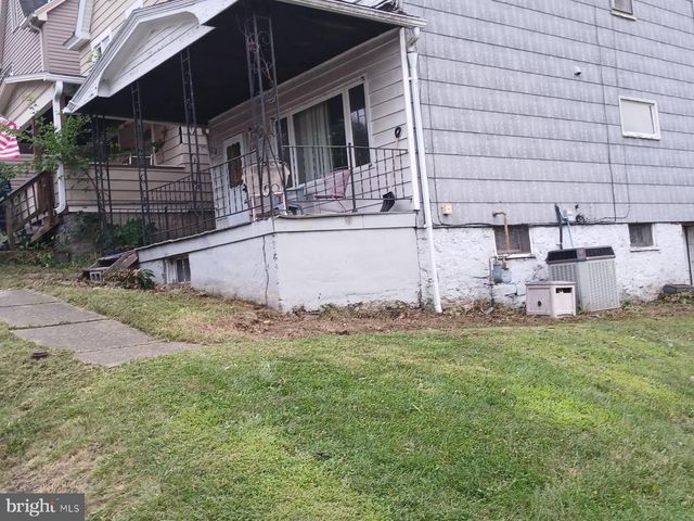 621 N 10TH AVE, Altoona, PA 16601