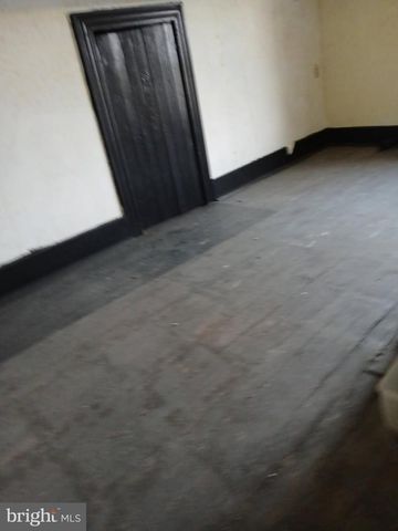 621 N 10TH AVE, Altoona, PA 16601