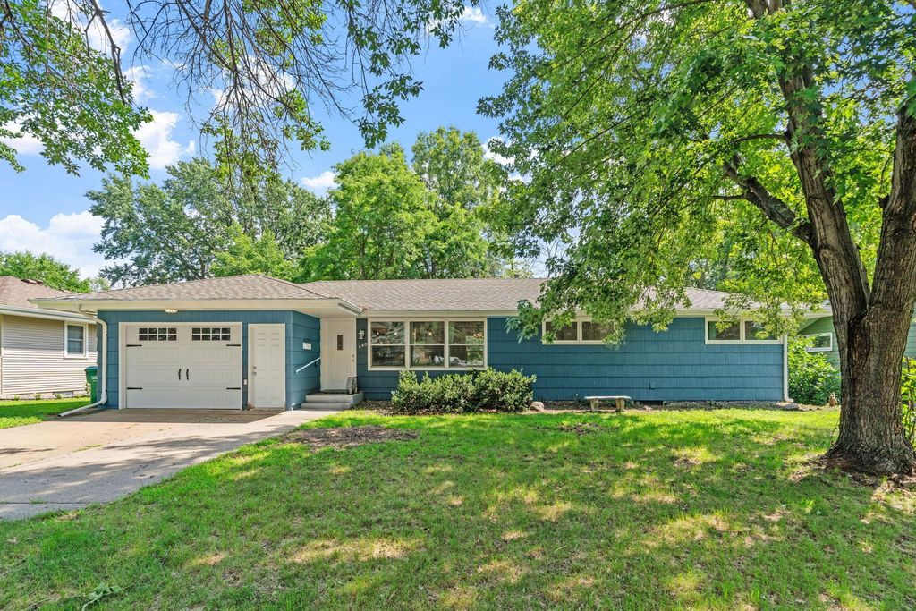 440 67th Avenue NE, Fridley, MN 55432