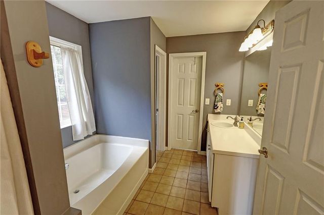 231 N Cross Lane Road, Monroe, GA 30656