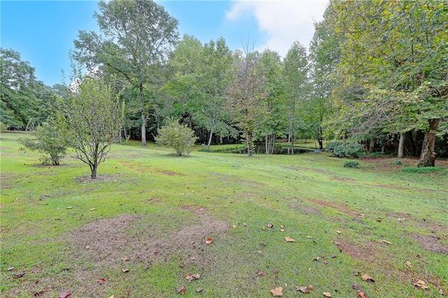 231 N Cross Lane Road, Monroe, GA 30656