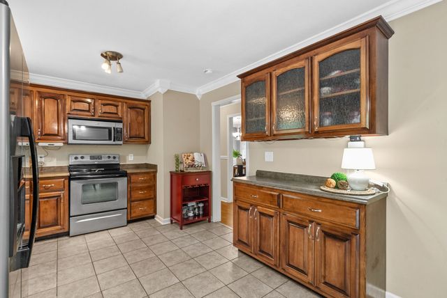 114 Hickory Hill Dr, Dover, TN 37058