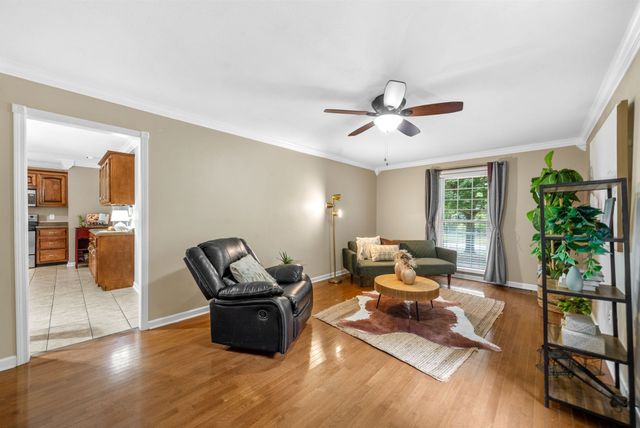 114 Hickory Hill Dr, Dover, TN 37058