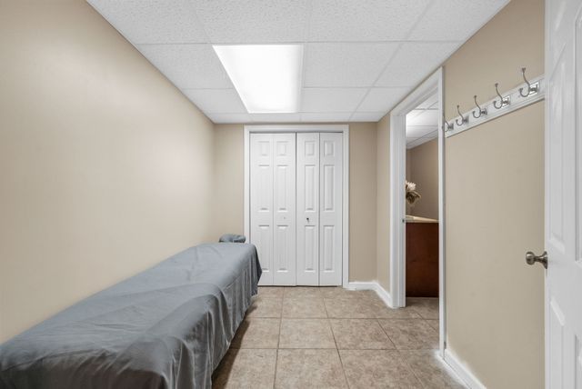114 Hickory Hill Dr, Dover, TN 37058