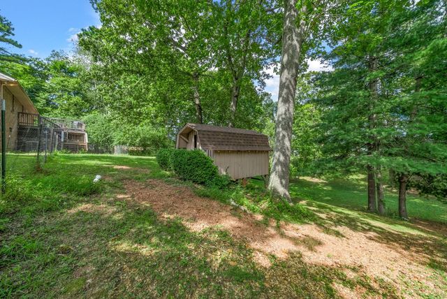 114 Hickory Hill Dr, Dover, TN 37058