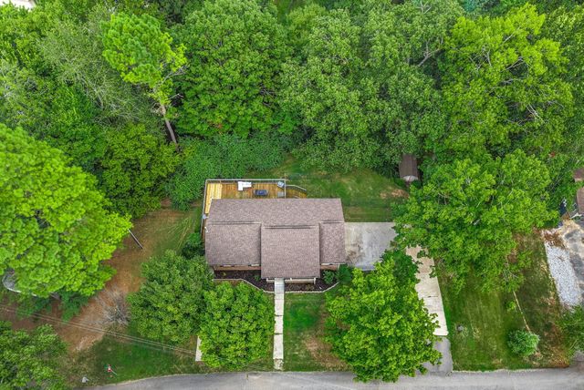 114 Hickory Hill Dr, Dover, TN 37058