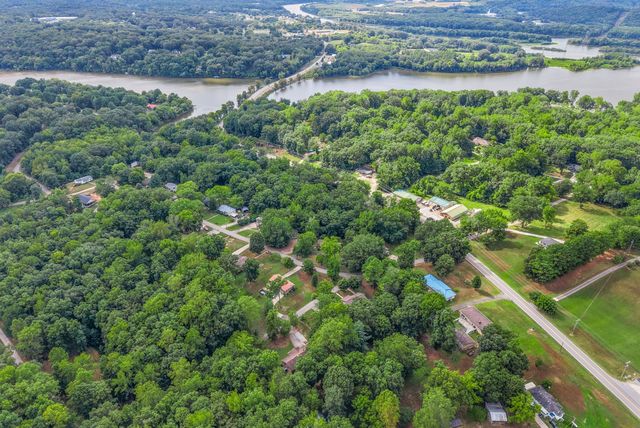 114 Hickory Hill Dr, Dover, TN 37058
