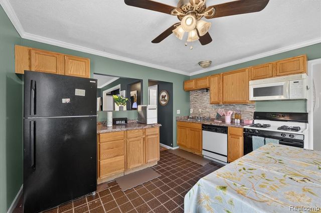 10660 Jackson Street, Belleville, MI 48111