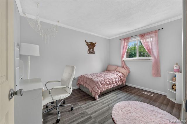 10660 Jackson Street, Belleville, MI 48111