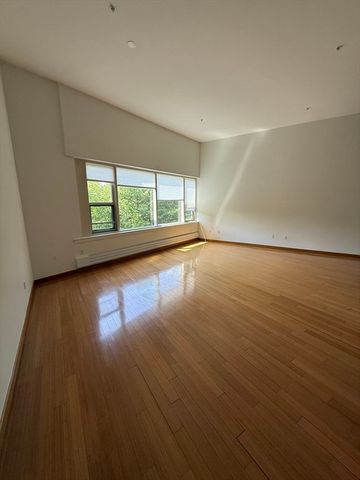 290 Pleasant 312, Watertown, MA 02472