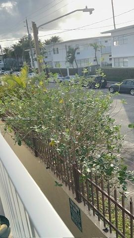 7830 Dickens Ave 203, Miami Beach, FL 33141